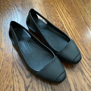 Crocs Women’s Slip-On Flats Sienna Comfort Cutout Round Toe Black Size 8 Shoes